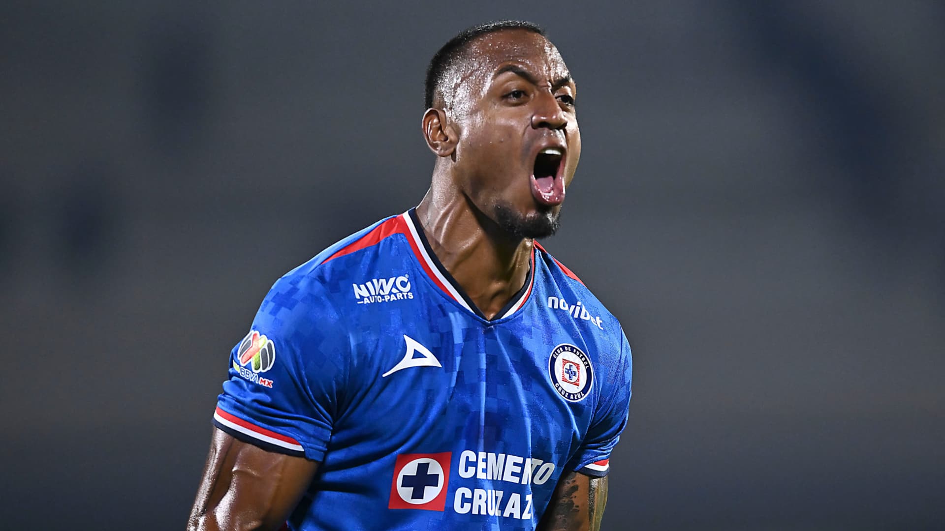 El jugador colombiano aún no define su futuro (MexSport).