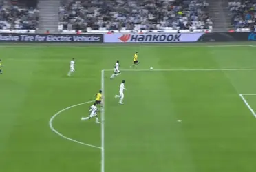 El mexicano tuvo actuación en Europa League.