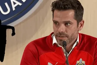 El primer refuerzo de las Chivas ya está aquí.