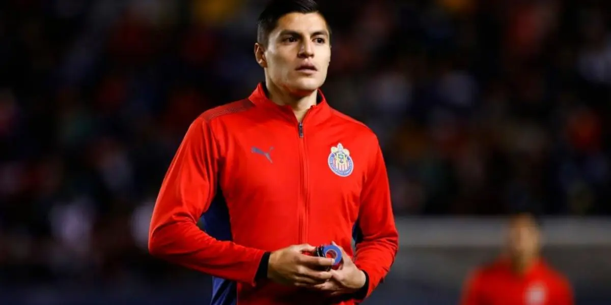 El técnico serbio le habría dado la oportunidad de ganarse el puesto a Cisneros y no dio la talla.