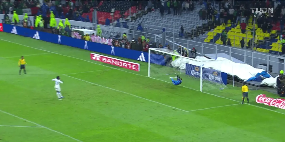 El tricolor pudo con Honduras, pero de manera dramática.