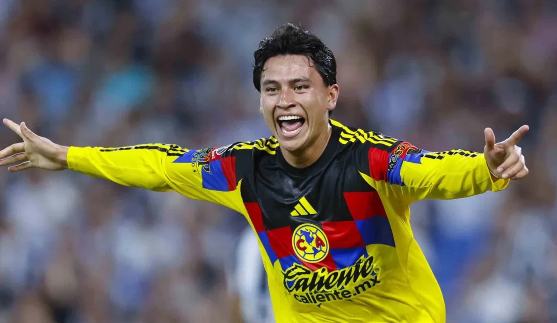 El zaguero se volvió a quedar guardado en la banca tras la victoria del América