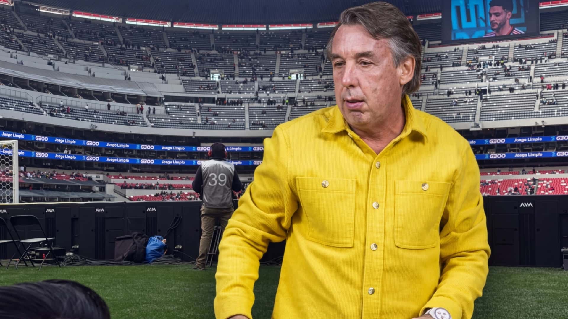 Emilio Azcárraga y de fondo el Estadio Banorte