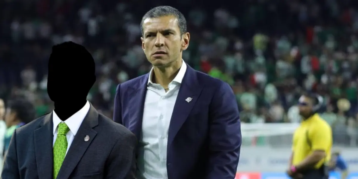 Entrenador incógnito del Tri junto a Jaime Lozano / FOTO ESTO