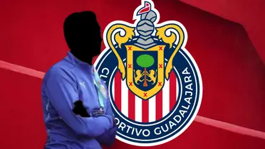 Entrenador incógnito junto al escudo de Chivas / FOTO ESPN