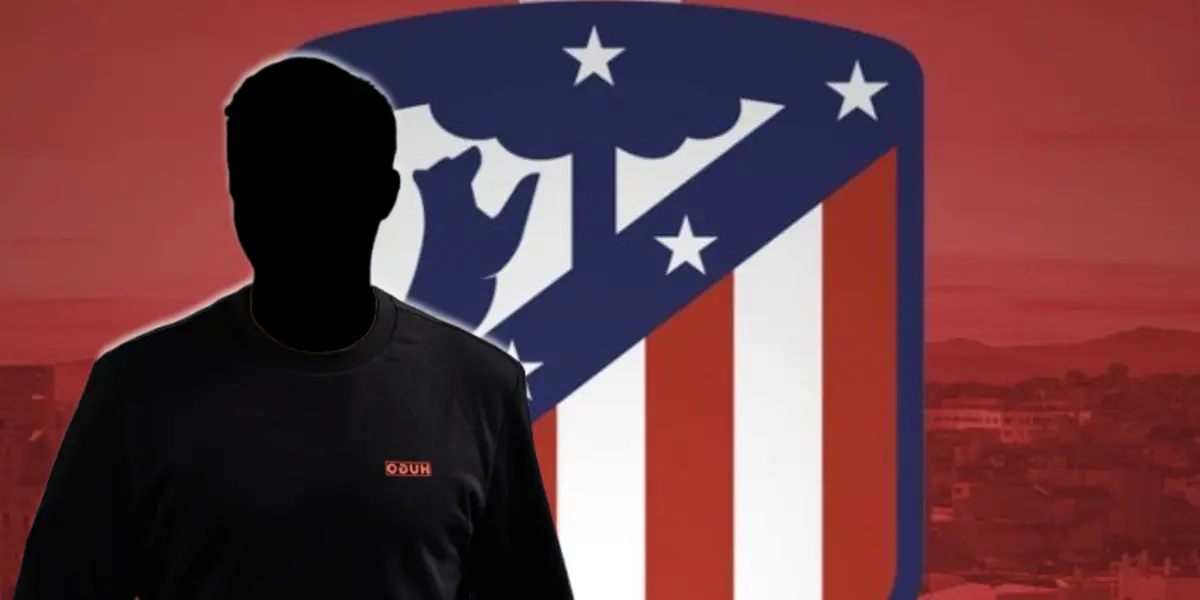 Entrenador incógnito junto al escudo del Atlético de Madrid / FOTO MILENIO