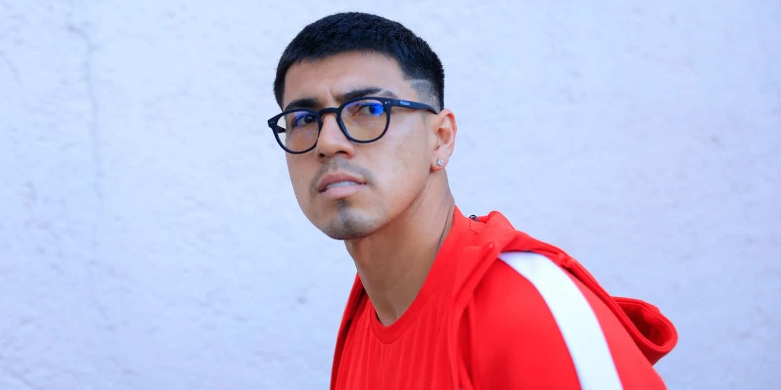Erick Gutiérrez no logra salir de Chivas y su futuro en el mercado suma mayor incertidumbre