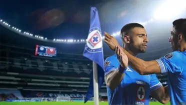 Estadio Azteca con bandera de Cruz Azul tomado de Bolavip, con Giorgios y Sepúlveda.