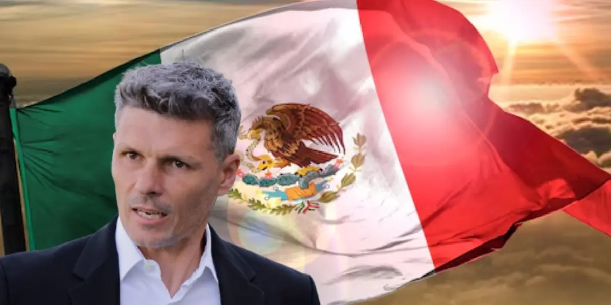 Fernando Ortiz junto a la bandera de México / FOTO GETTY IMAGES