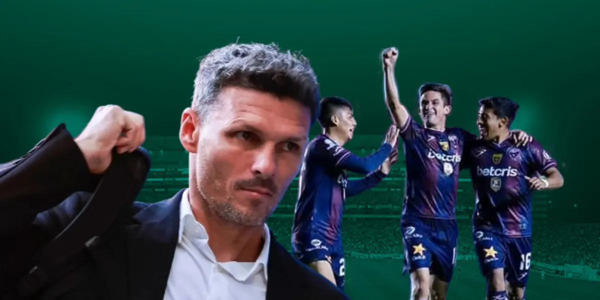 Fernando Ortiz y jugadores del Atlante/Foto Santos Laguna.