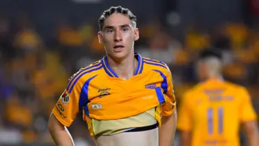 Flores en partido con Tigres. Foto: MSN