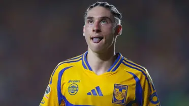 Flores en partido. Foto: Getty