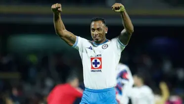 Fondo de Liga MX con Ditta al frente