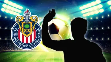 Futbolista en forma de sombra y escudo de Chivas/Foto Wallpapers.com.