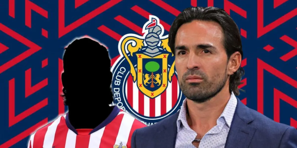 Futbolista incógnito de Chivas junto a Gerardo Espinoza / FOTO FÚTBOL TOTAL
