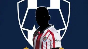Futbolista incógnito de Chivas junto al escudo de Rayados / FOTO ESTO