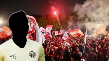 Futbolista incógnito del América junto a la afición de Chivas / FOTO LA GAMBETA