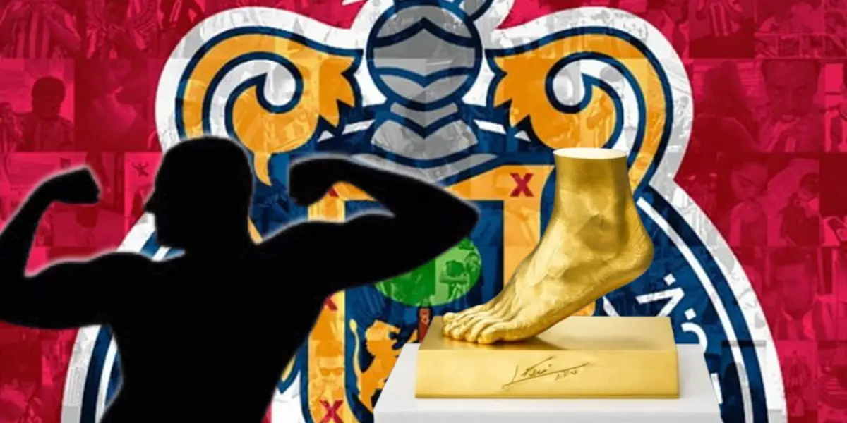 Futbolista incógnito junto a la zurda de oro / FOTO ÁMBITO FINANCIERO