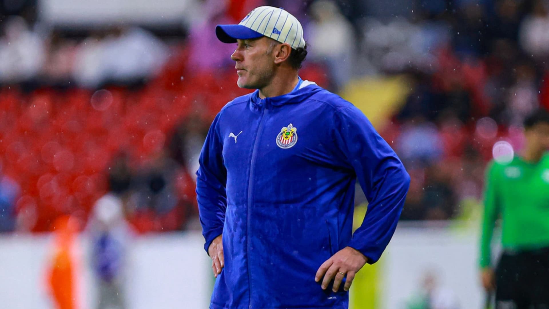 Gabriel Milito durante el entrenamiento de Chivas