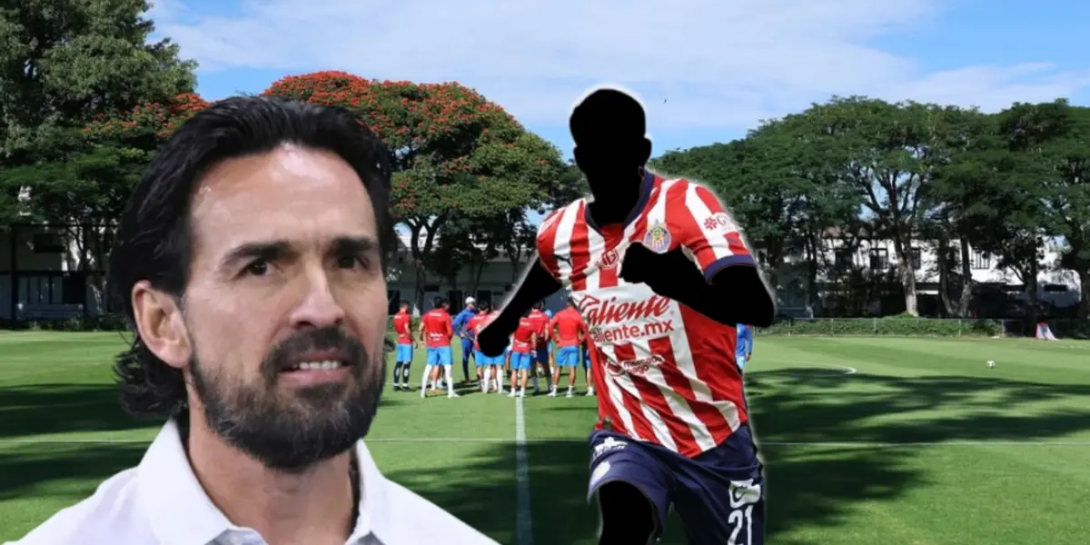 Gerardo Espinoza junto a futbolista incógnito de Chivas / FOTO BOLAVIP