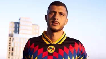 Guido en sesión con jersey. Foto: Récord