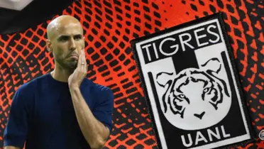 Guido Pizarro y parche de Tigres/ Foto 'X'.