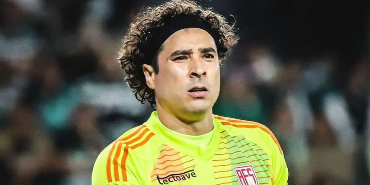 Guillermo Ochoa en partido con AVS. Foto: Vanguardia