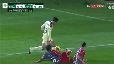 Hubo una jugada muy polémica que pudo ser marcada como penal para el América.