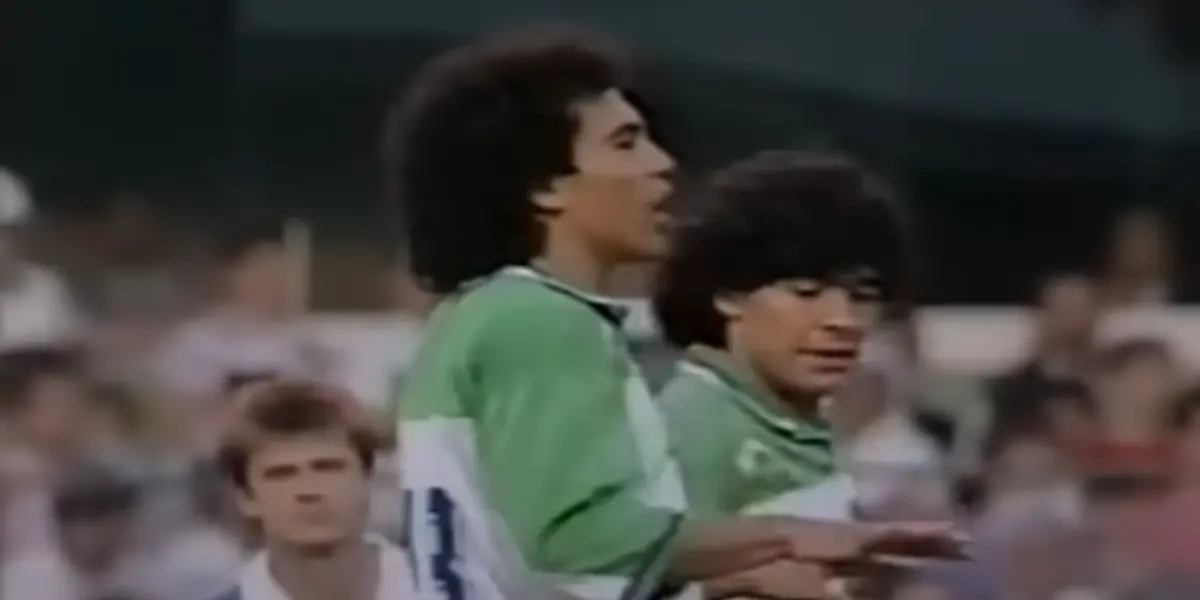 Hugo Sánchez junto a Diego Armando Maradona / FOTO YOUTUBE