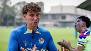 Igor Lichnovsky en Coapa dando una entrevista. Foto: El UNIVERSAL