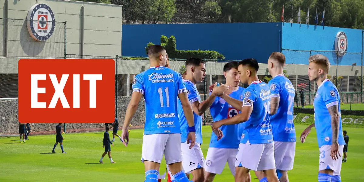 Instalación de Cruz Azul de fondo, con jugadores al frente. Fondo: Milenio