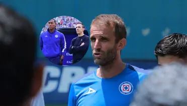 Iván Alonso y Vicente Sánchez junto a Joel Huiqui/Foto Fútbol Total.