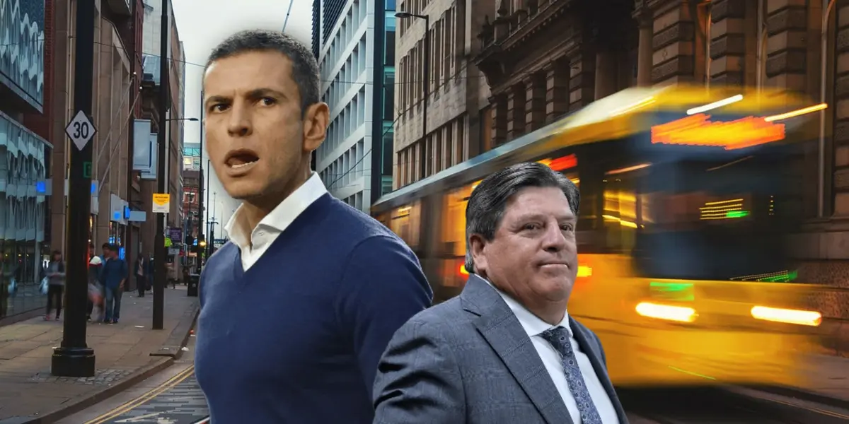 Jaime Lozano boquiabierto y Miguel Herrera en las calles de Manchester/ Foto Proddigital.