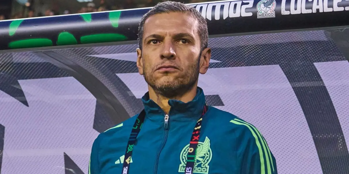 Jaime Lozano con la indumentaria de la Selección Mexicana / FOTO EL HORIZONTE