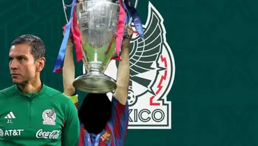 Jaime Lozano junto a jugador incógnito del FC Barcelona / FOTO MEXSPORT