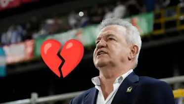 Javier Aguirre y emoji de corazón roto a su lado/ Foto El Diario de Yucatán.