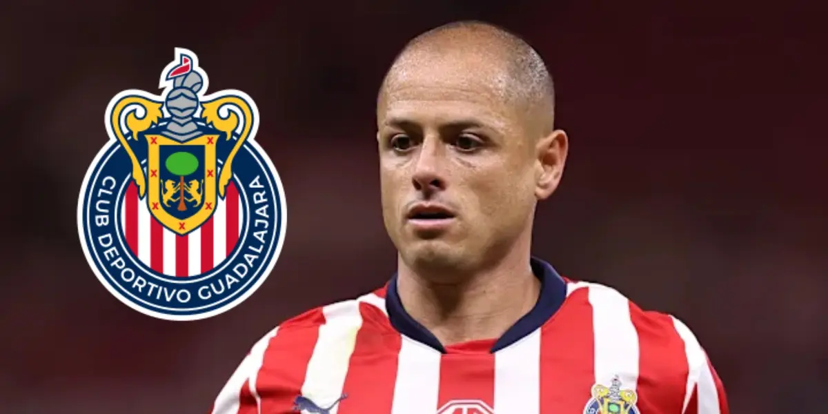 Javier Hernández junto al escudo de Chivas / FOTO X