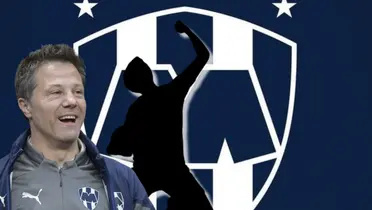 José Antonio Noriega junto a futbolista incógnito / FOTO IMAGO