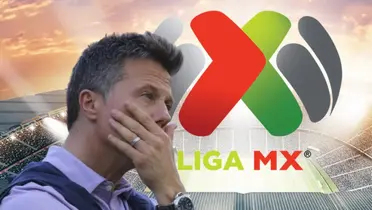 José Antonio Noriega tapando boca y escudo de Liga MX/ Foto Fox Sports.