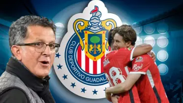 Juan Carlos Osorio junto a futbolistas del Toluca / FOTO ONE FOOTBALL