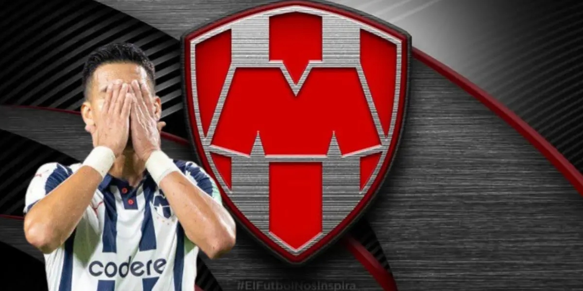 Jugador de Rayados junto al escudo del equipo / FOTO PERIÓDICO NOROESTE