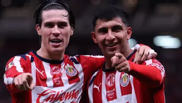 Jugadores celebrando. Foto: Chivas