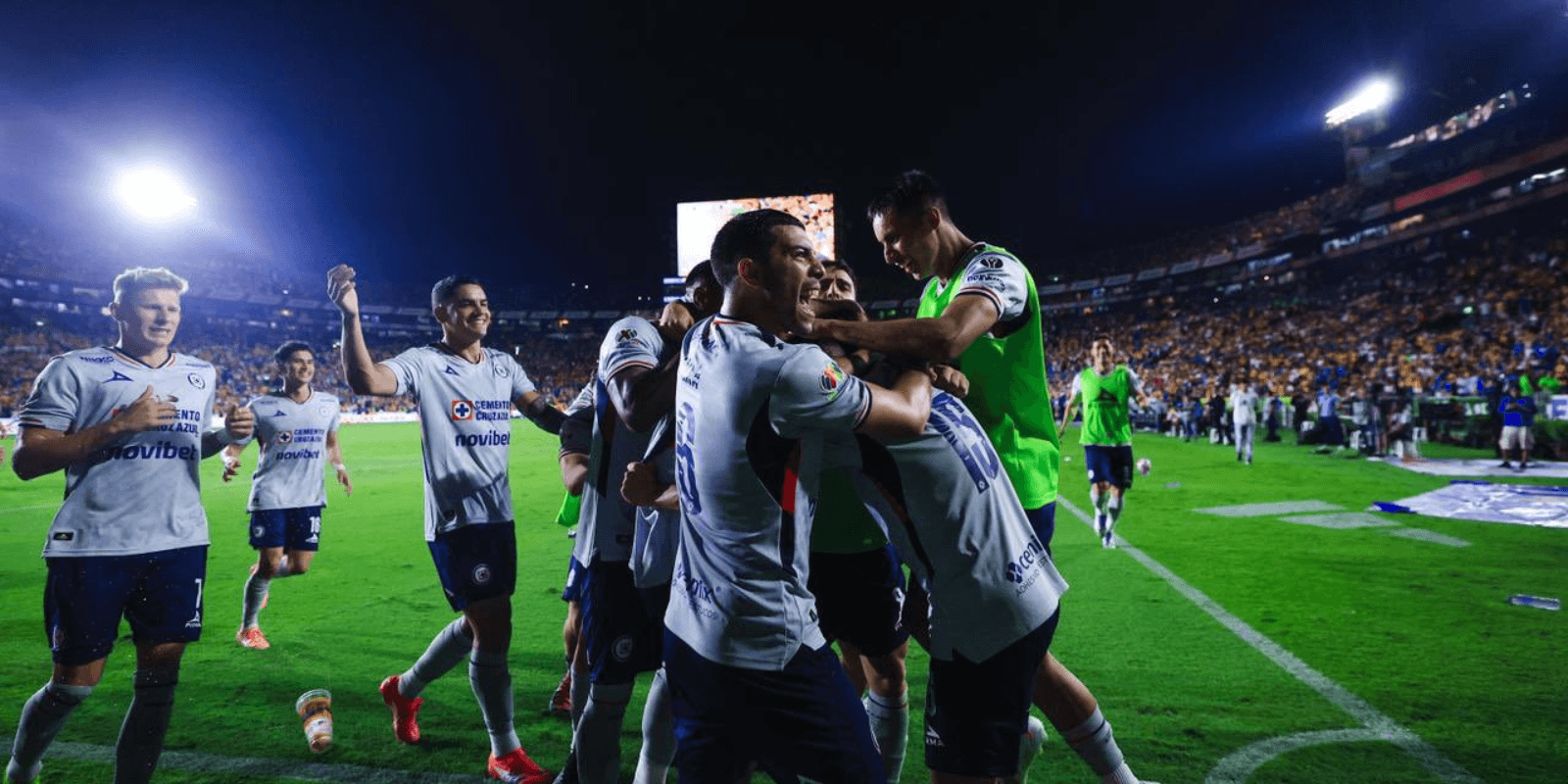 Jugadores celebrando. Foto: Cruz Azul
