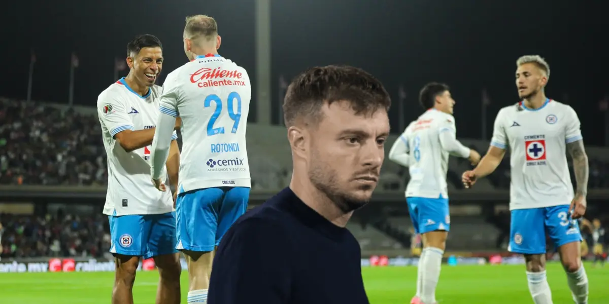 Jugadores de Cruz Azul celebrando y Martín Anselmi serio/ Foto Caliente TV.