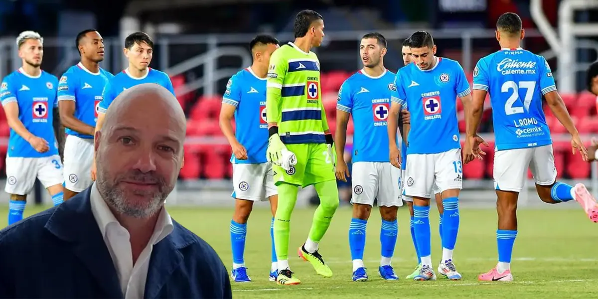 Jugadores de Cruz Azul de fondo. Foto: Sopitas