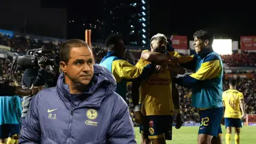 Jugadores del América celebrando y André Jardine/ Foto Posta Deportes.