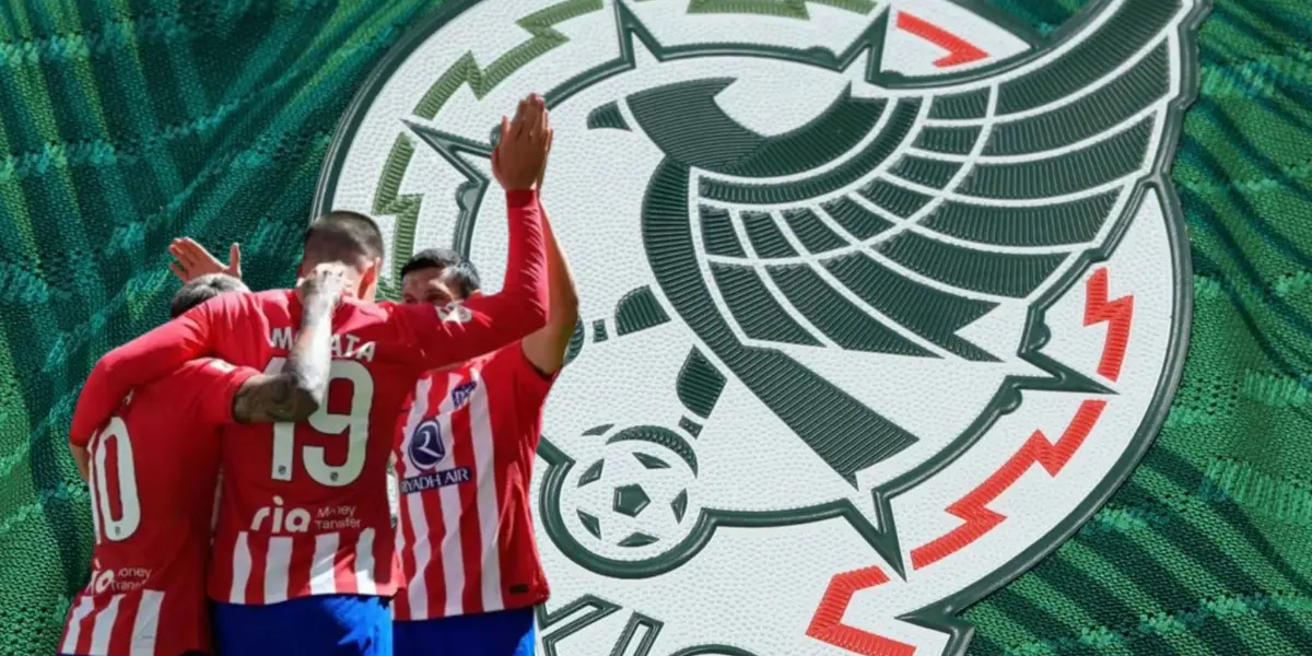 Jugadores del Atlético de Madrid junto al escudo del Tri / FOTO EUROPA PRESS