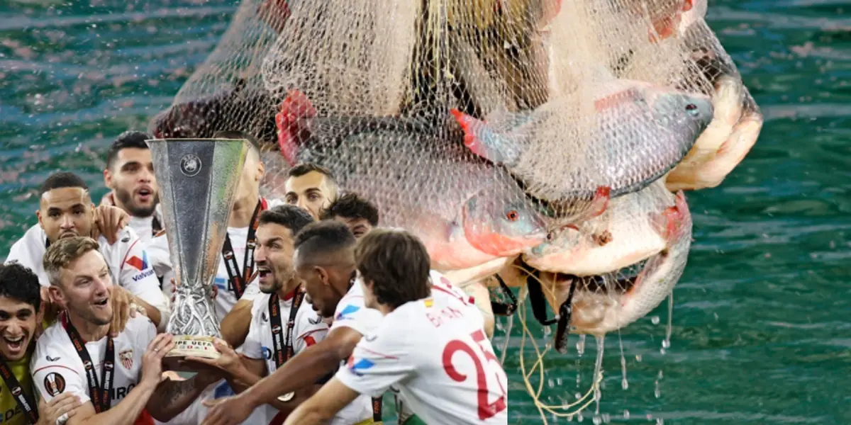 Jugadores del Sevilla levantando la Europa League junto a pescados / FOTO X