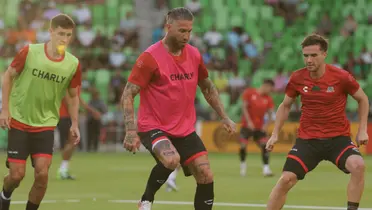 Jugadores en calentamiento. Foto: Liga MX