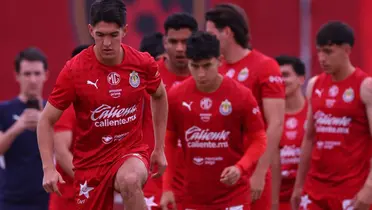 Jugadores en entreno. Foto: Chivas